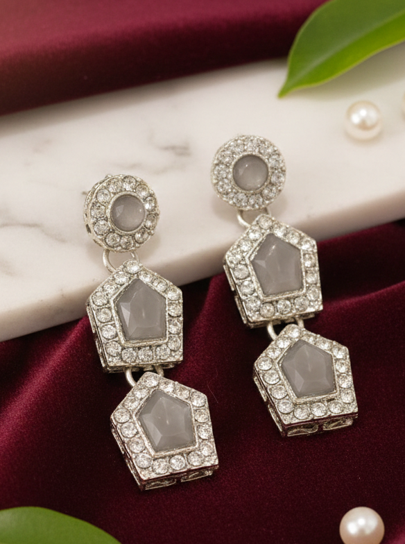 Slate Grey Geometric Crystal Choker, Earring & Maang Tika Set 3 Slate Grey Geometric Crystal Choker, Earring & Maang Tika Set